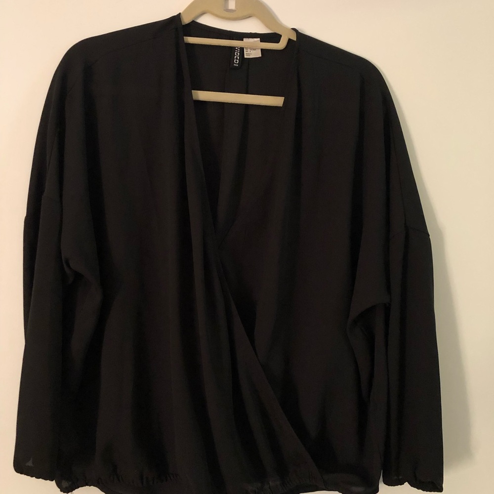 H&M black blouse
